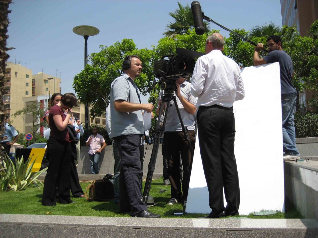 British / American – Documentary 1 – frame 4